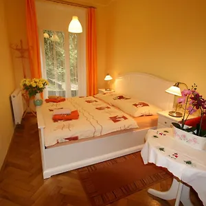 No. 12 Trziste 29 Apartment